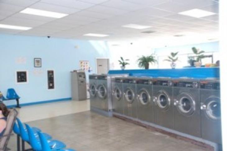 Quick Spin Laundry: Service Image-2 Quick Spin Laundry: Service Image-2